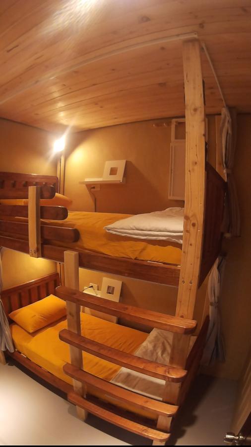 On Board Hostel Manzhou Exteriör bild